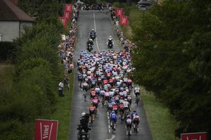 El pelotón se tomó con calma la etapa 11 del Tour de Francia 2023