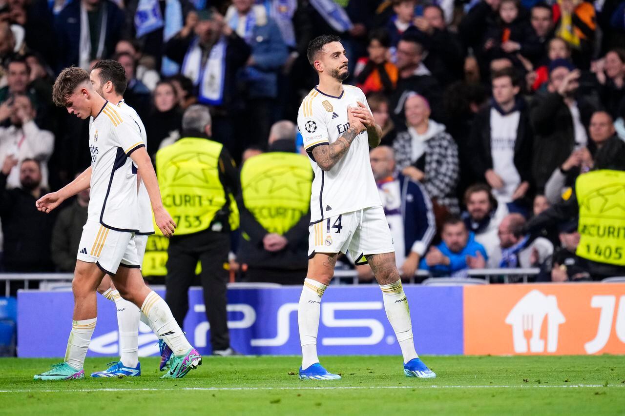 Real Madrid derrotó con autoridad al Napoli y clasificó como primero en su grupo de Champions