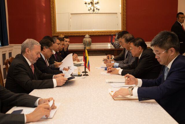 Reunión del presidente Gustavo Petro y su delegación con la empresa China del Metro de Bogotá CHEC