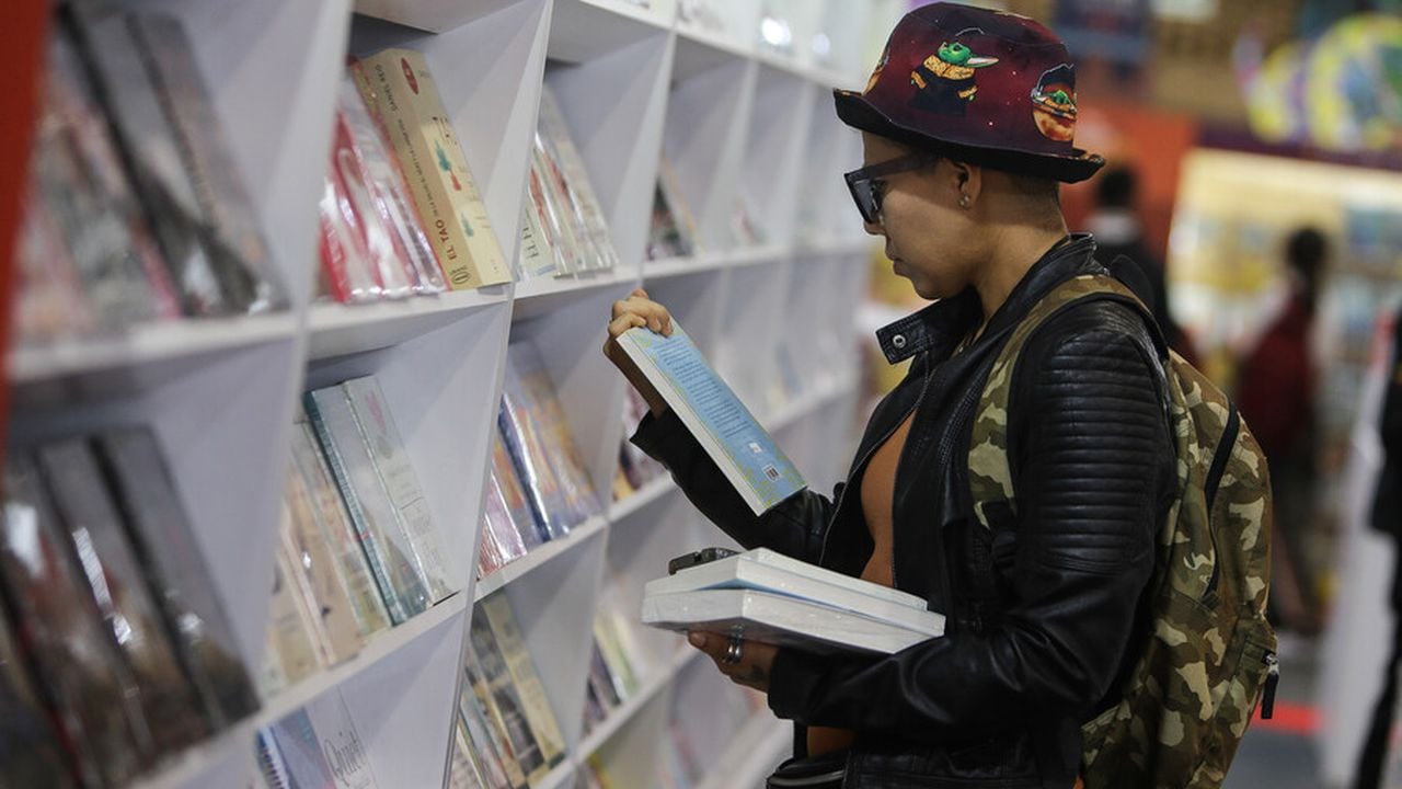 La versión 35 de la Feria Internacional del Libro de Bogotá, se llevó a cabo del 18 de abril al 2 de Mayo.