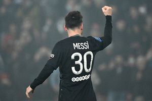 Lionel Messi marca su primer gol en la liga local con el PSG