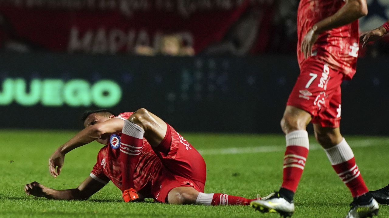Esta es la desgarradora imagen de la lesión de luciano Sánchez, en la Copa Libertadores 2023.