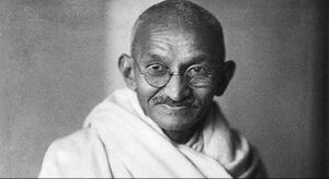 Mahatma Gandhi nació en 1869 y fue asesinado en 1948.