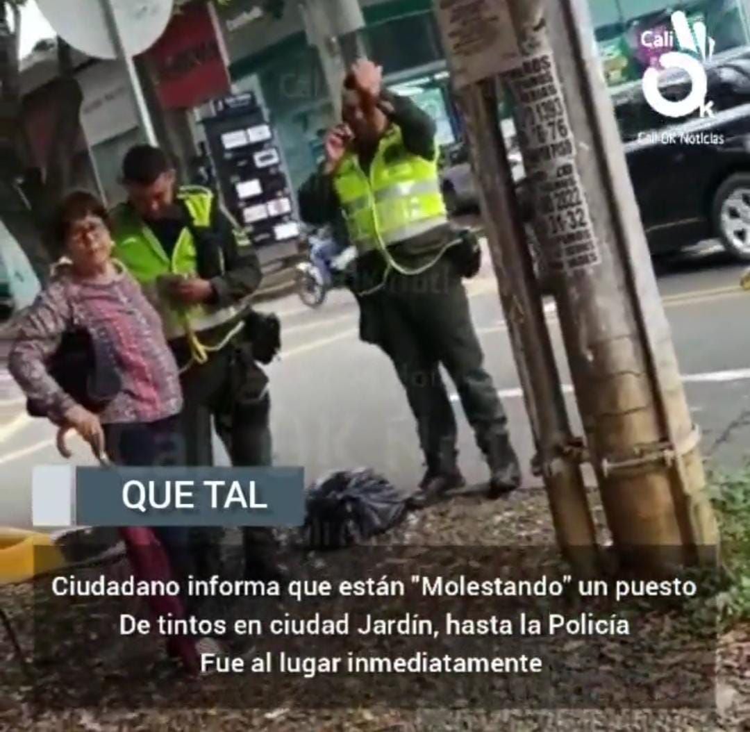 En el sitio también hizo presencia la Policía Nacional, debido al reclamos de la ciudadana por la venta ambulante que estaba ubicada en un separador vial del barrio Ciudad Jardín.