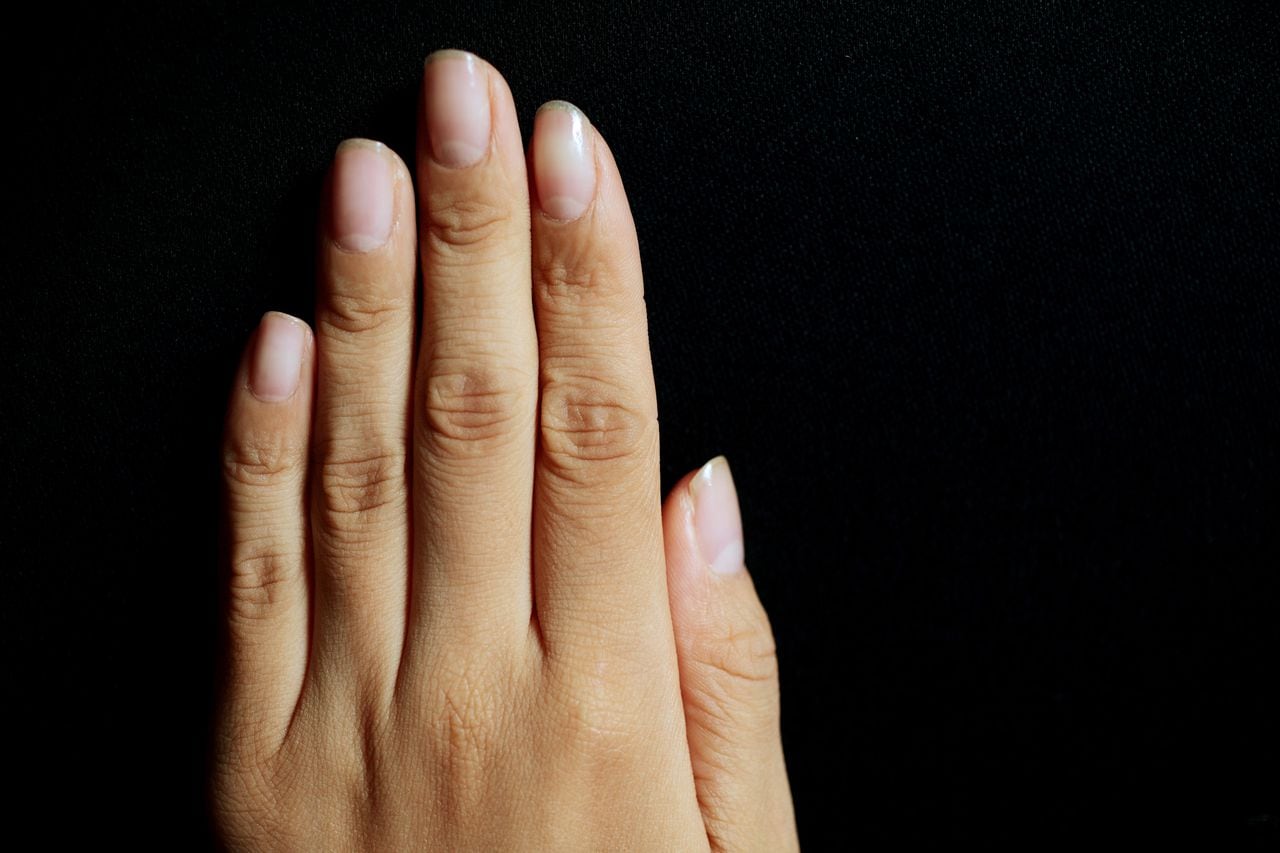 Se presentan las últimas innovaciones en tratamientos para endurecer las uñas, permitiendo a quienes las sufren decir adiós a la fragilidad.