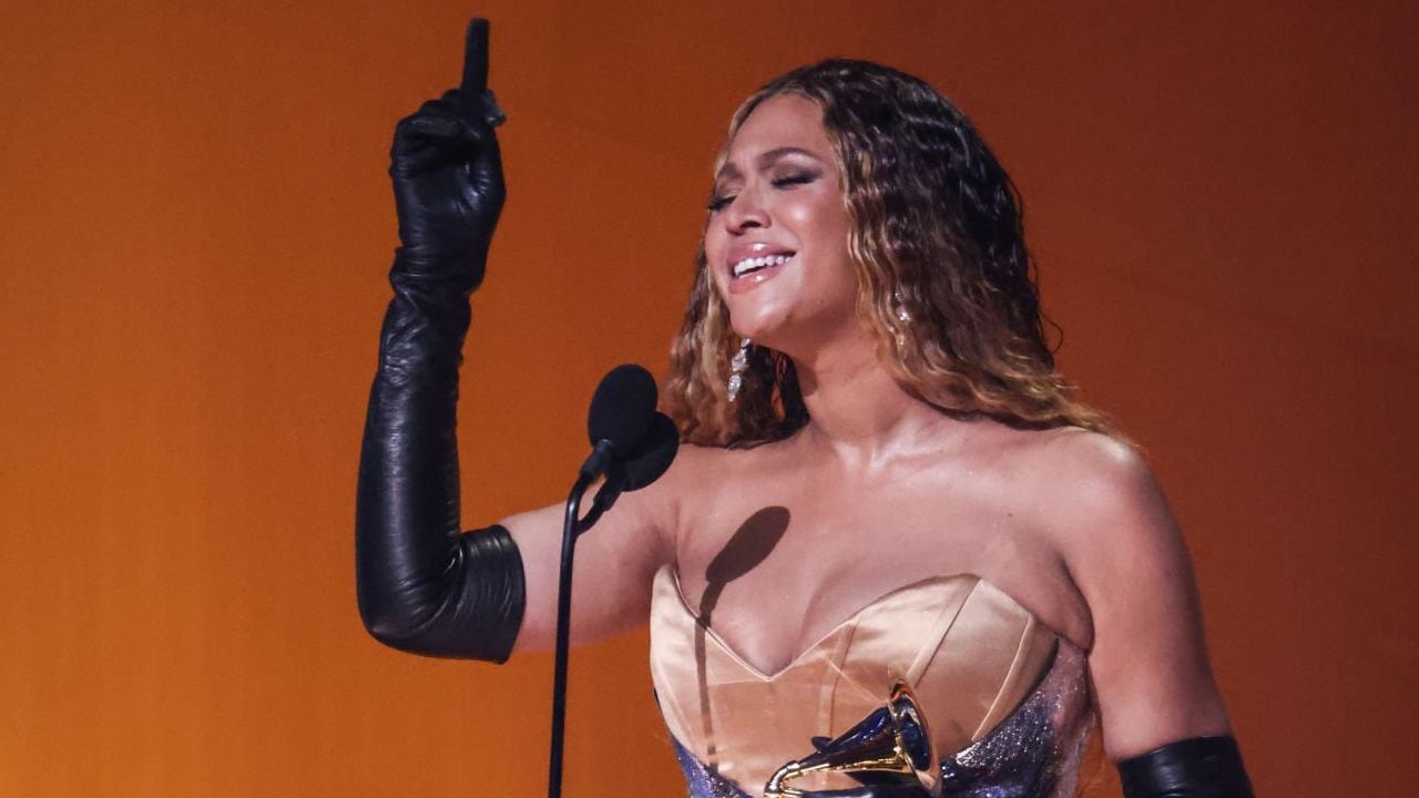 Beyoncé rindió homenaje a la comunidad queer, a la que atribuyó la invención del género musical que celebró en su disco "Renaissance", una oda a los pioneros del funk, soul, rap, house y disco.