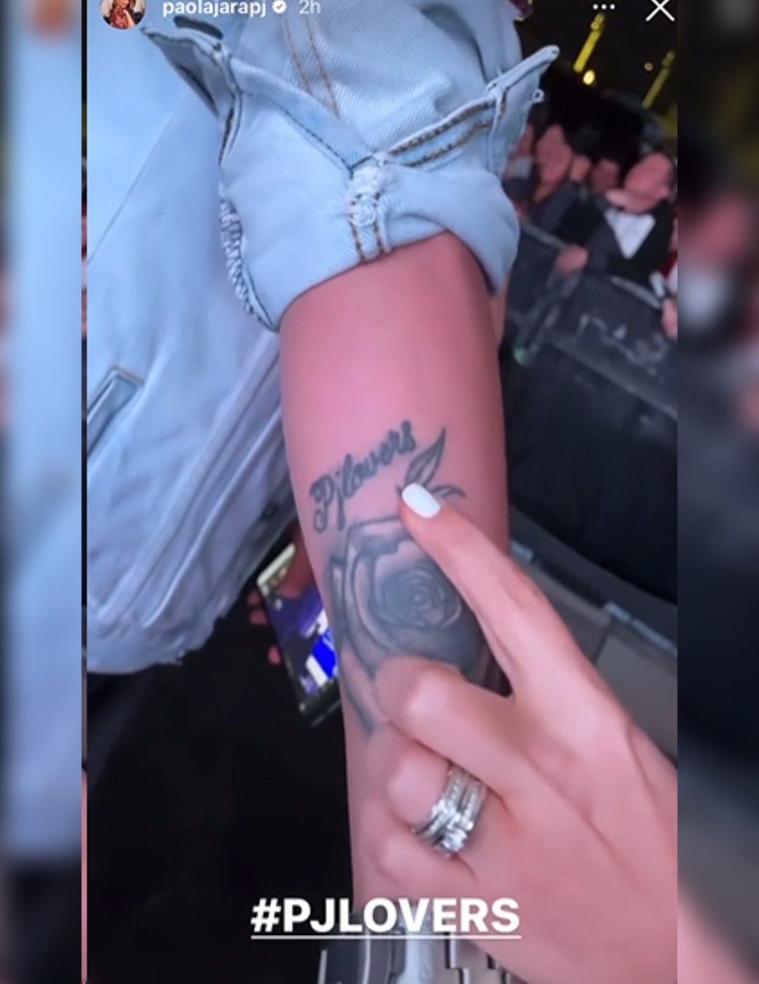 Paola Jara presumió a hombre que se hizo tatuaje por ella.