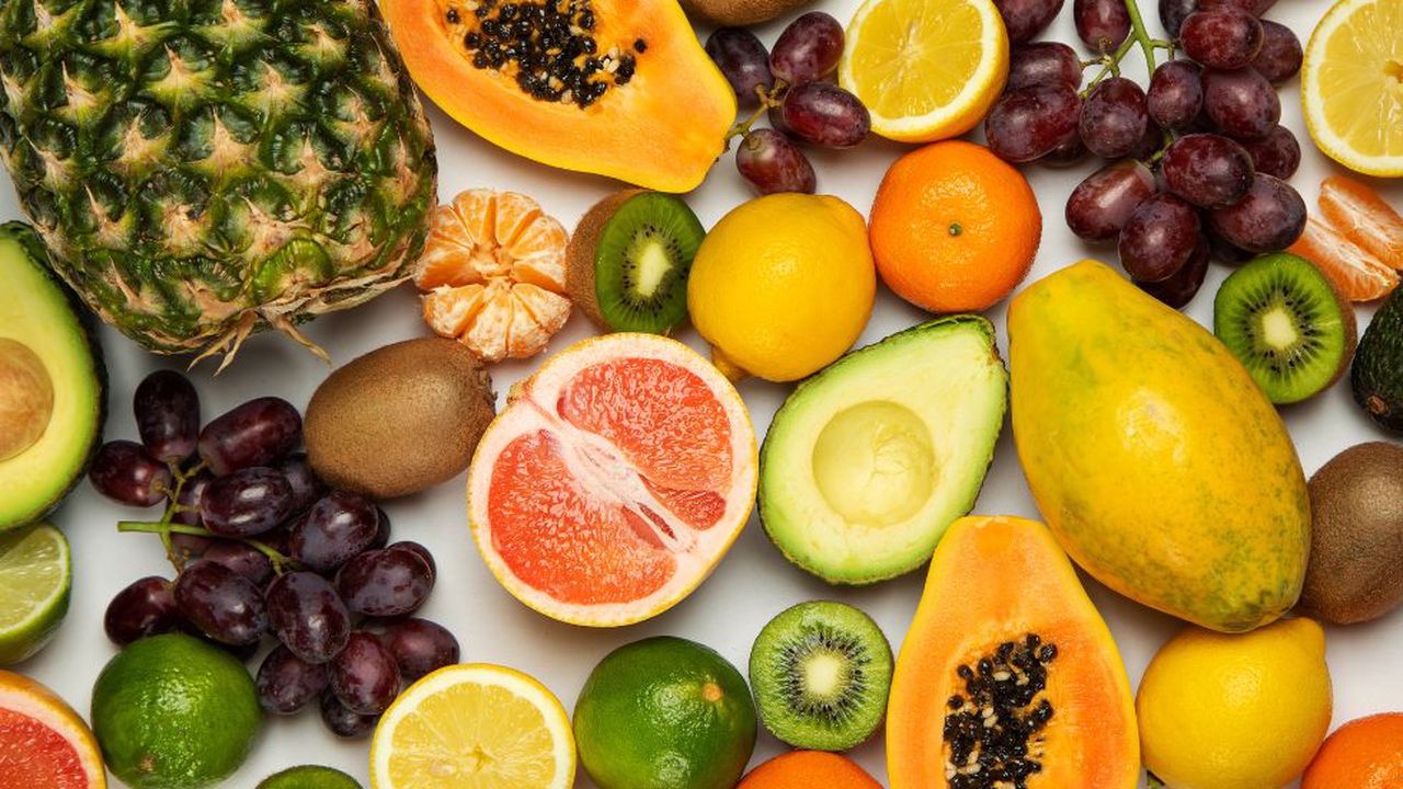 Algunas frutas pueden aportar a mejorar la salud de las personas, en este caso, disminuyendo la presión arterial.