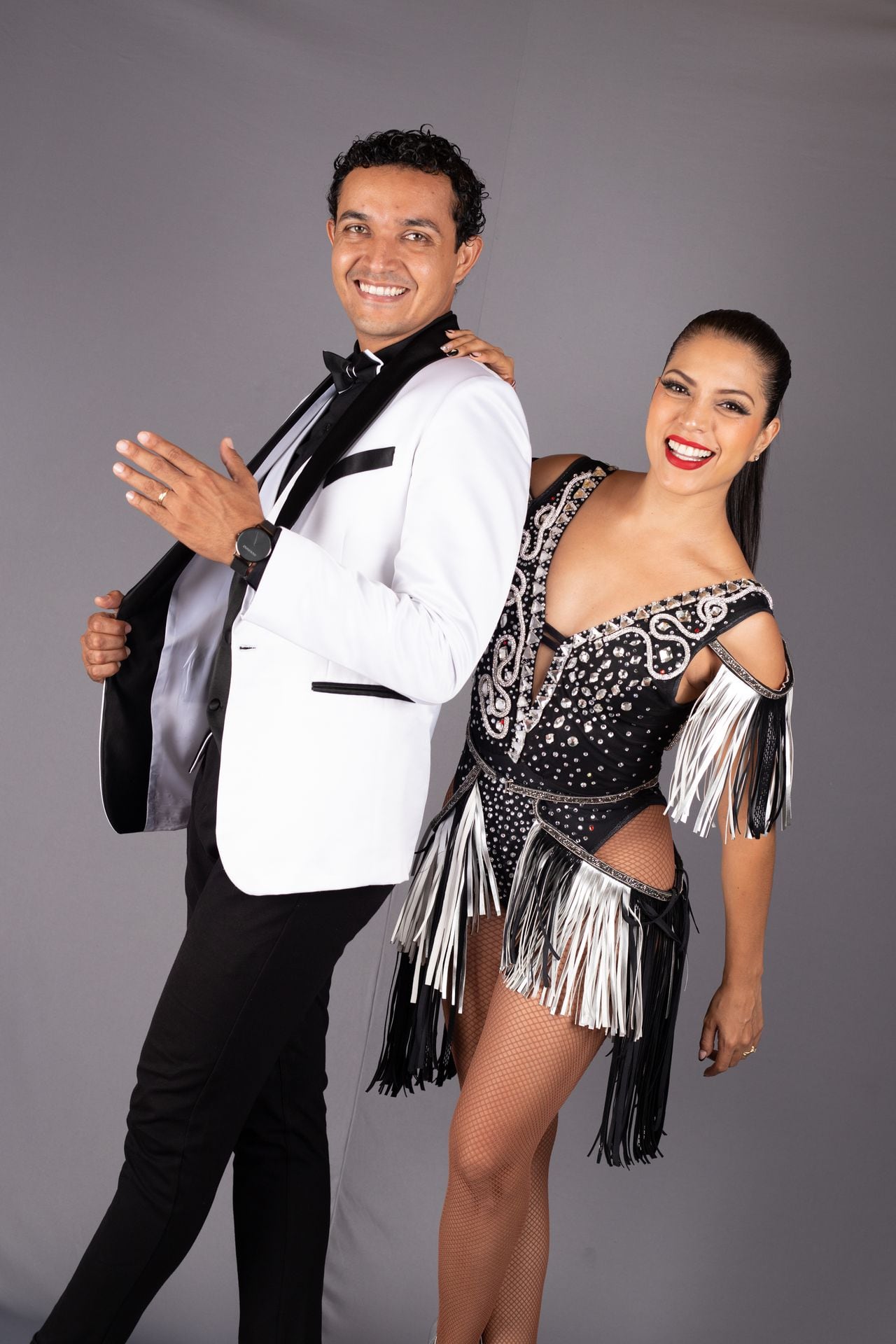 Brando Pérez y Viviana Vargas son bailarines, líderes de escuelas de baile y esposos.