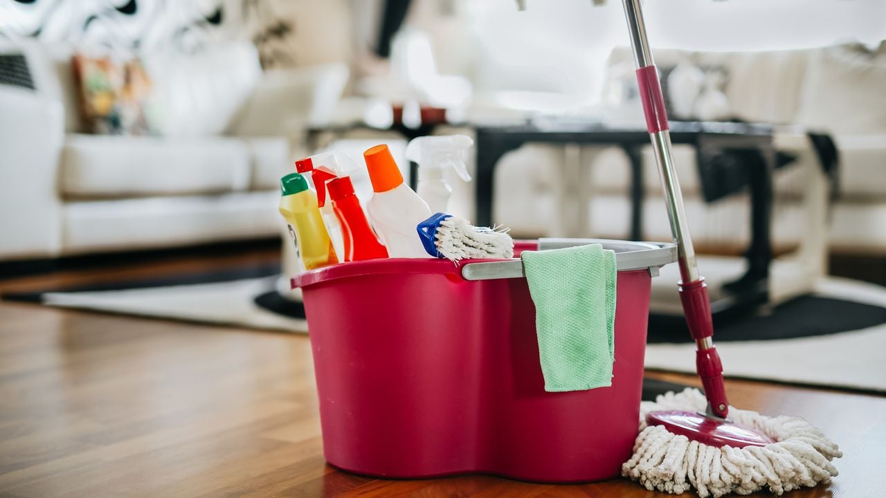 Limpia pisos que puedes usar para dejar el piso reluciente