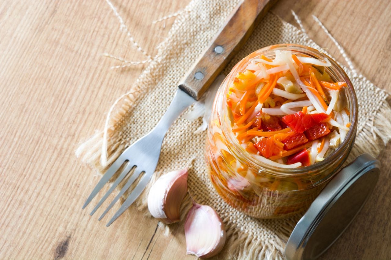 El kimchi es la fermentación de vegetales.