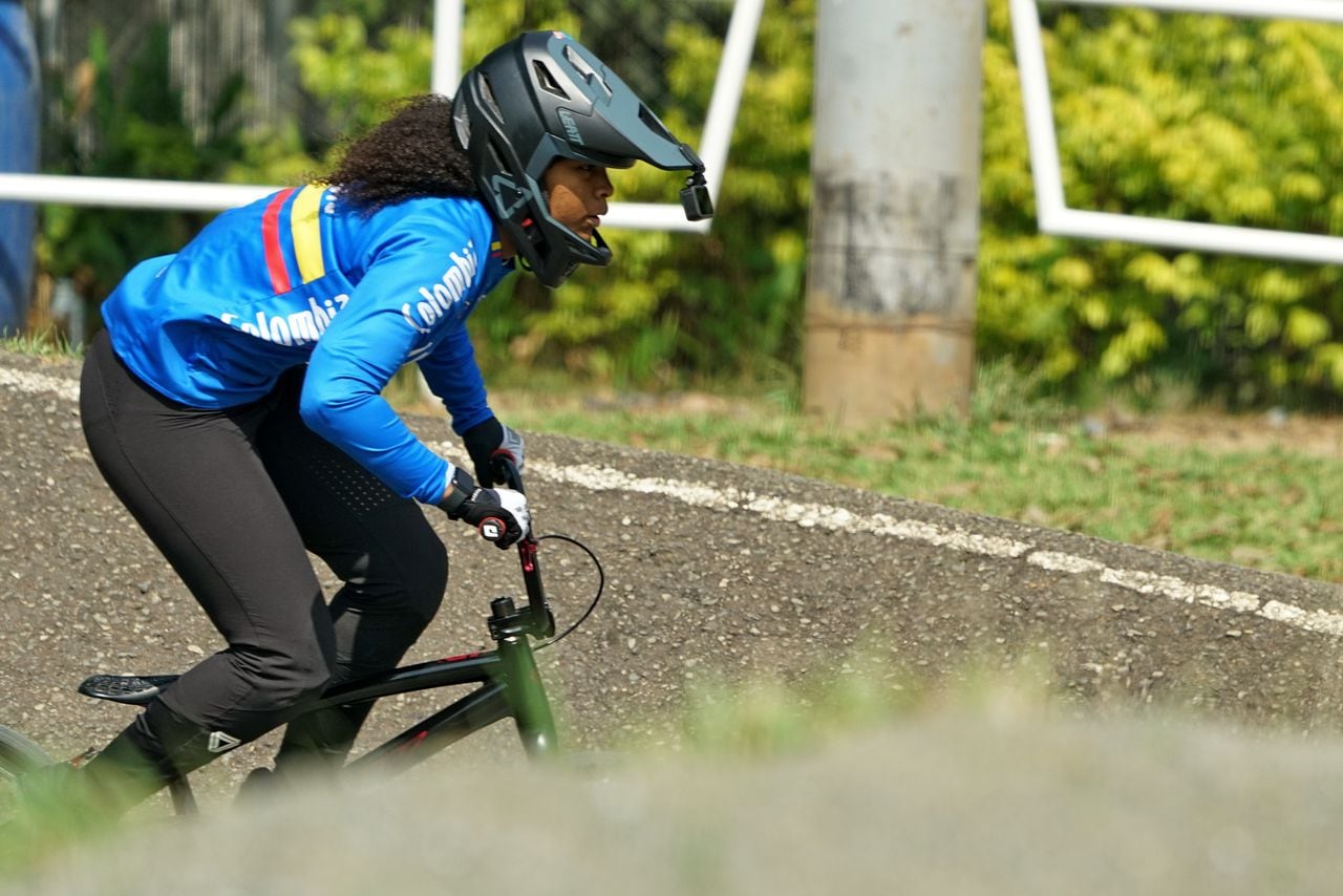 Guadalupe Palacios es la vallecaucana tetracampeona del mundo en BMX