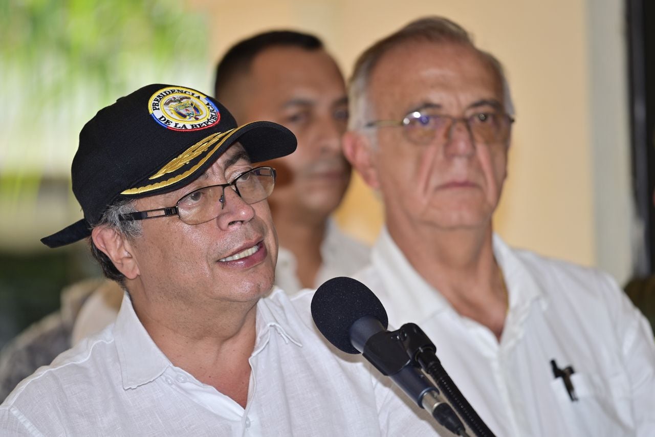 “Mantendremos la presencia de la Fuerza Pública”: presidente Gustavo Petro, tras consejo de seguridad extraordinario en el Bajo Cauca.