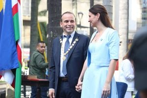 Alejandro Eder y su esposa Taliana Vargas
Posesión Alcalde de Cali