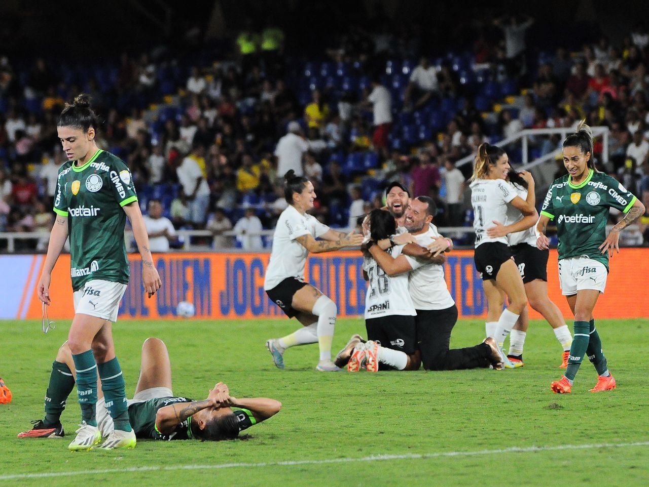 Deportes: Final Copa Libertadores Femenina. CONMEBOL. Campeón Corinthians 1 Palmeiras 0. Foto José L Guzmán. EL País, oct 21-23