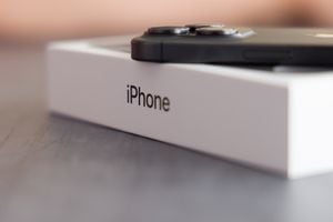 En un movimiento que podría tener amplias implicaciones para la industria tecnológica, el Gobierno de Estados Unidos ha decidido enfrentarse a Apple en los tribunales, acusándola de monopolizar el mercado de los iPhones.