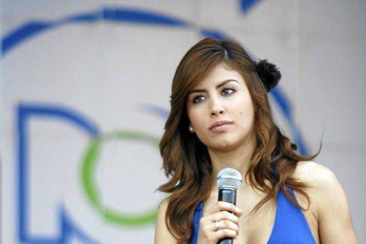 Jessica Cediel al frente del programa 'Muy Buenos Días'.