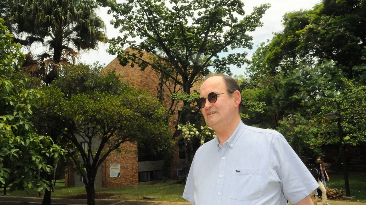 Cali: Rector Universidad Javeriana Cali, padre Vicente Durán Casas. foto José L Guzmán. El País