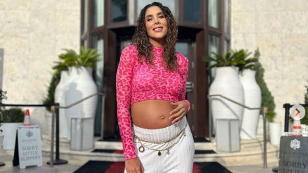 Daniela Ospina muestra su embarazo y sus estrías.