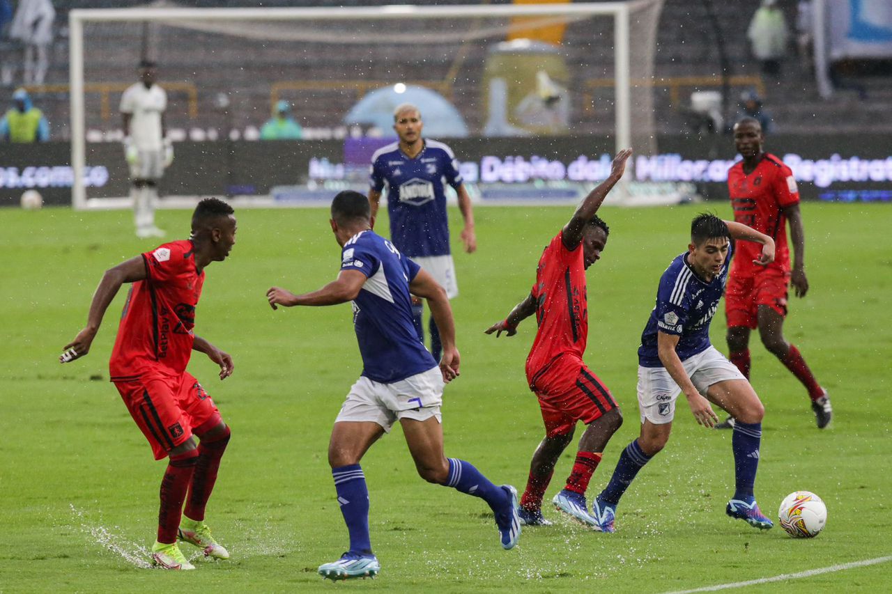 Imagen del partido entre Millonarios y América de Cali por la fecha 2 del cuadrangular semifinal del Grupo B.