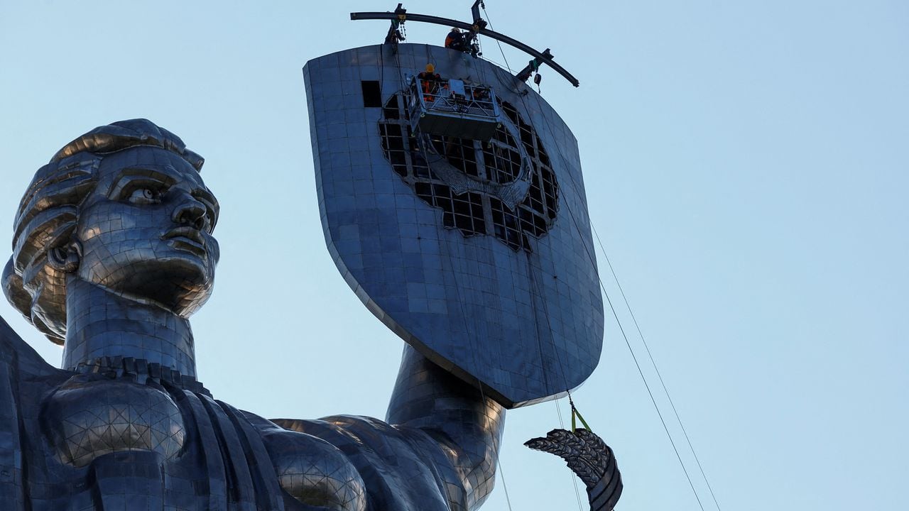 La estatua es un referente histórico de la cultura que comparten Moscú y Kiev.