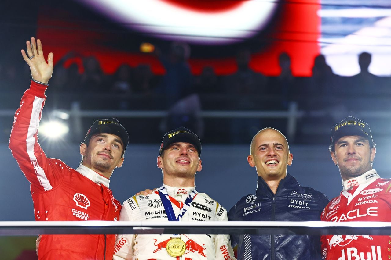 Max Verstappen, Charles Leclerc y Sergio Pérez en el GP de Las Vegas.