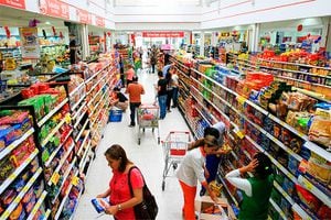 La cadena de supermercados Super Inter es el quinto operador en Colombia con una participación del 3,7 % del mercado, con liderazgo en el Valle y el Eje Cafetero.