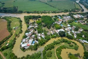 En una de las temporadas de lluvias más fuertes de los últimos tiempos en el país, el Valle sido golpeado fuertemente por las inundaciones provocadas por el desbordamiento del río Cauca y otros pequeños afluentes.