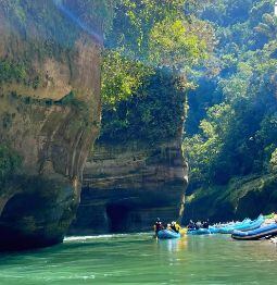 Cañón del Guejar es uno de los destinos en Colombia como la Tailandia Colombiana.