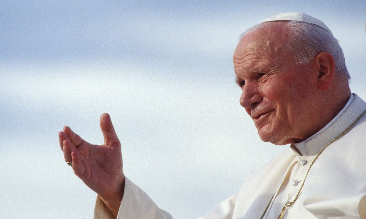 Papa Juan Pablo II: investigación presenta pruebas sobre casos de pederastia encubiertos por el religioso antes de se pontífice.