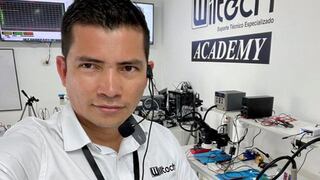 Wiltech, creador de contenido colombiano que ganó popularidad por sus videos sobre reparación de teléfonos.