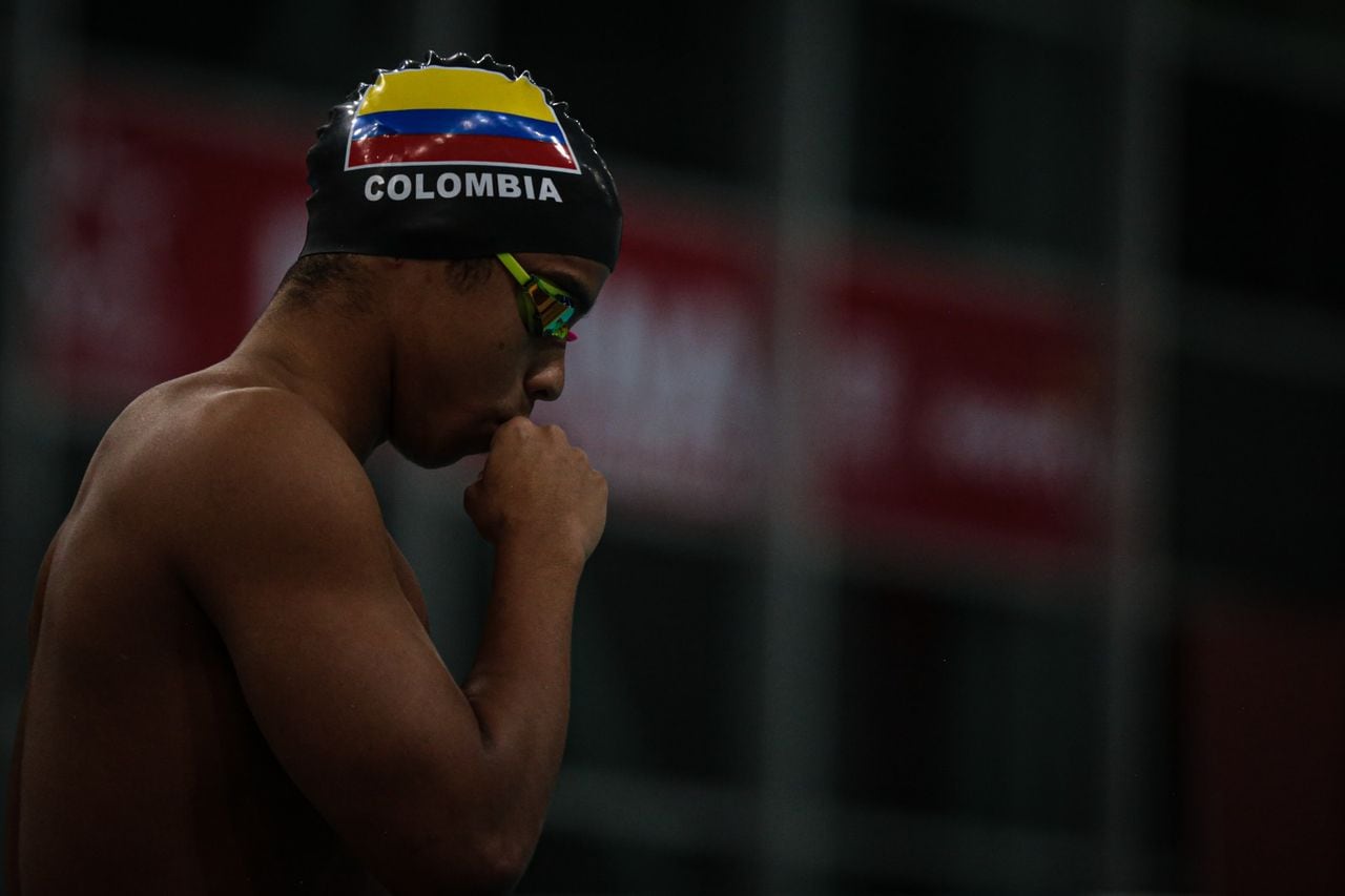 Deportista colombiano - natación - nadador
