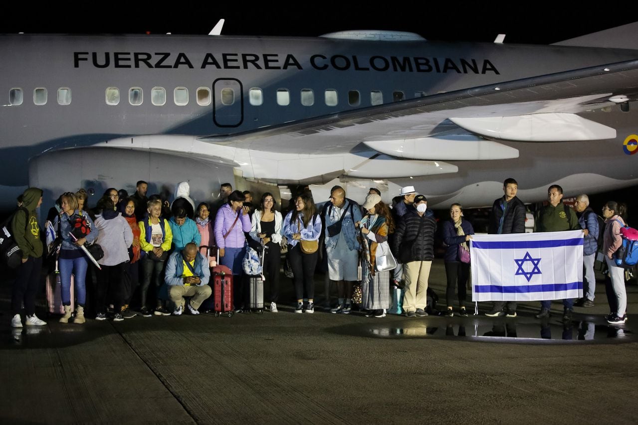 Más de 100 colombianos fueron repatriados de Israel.