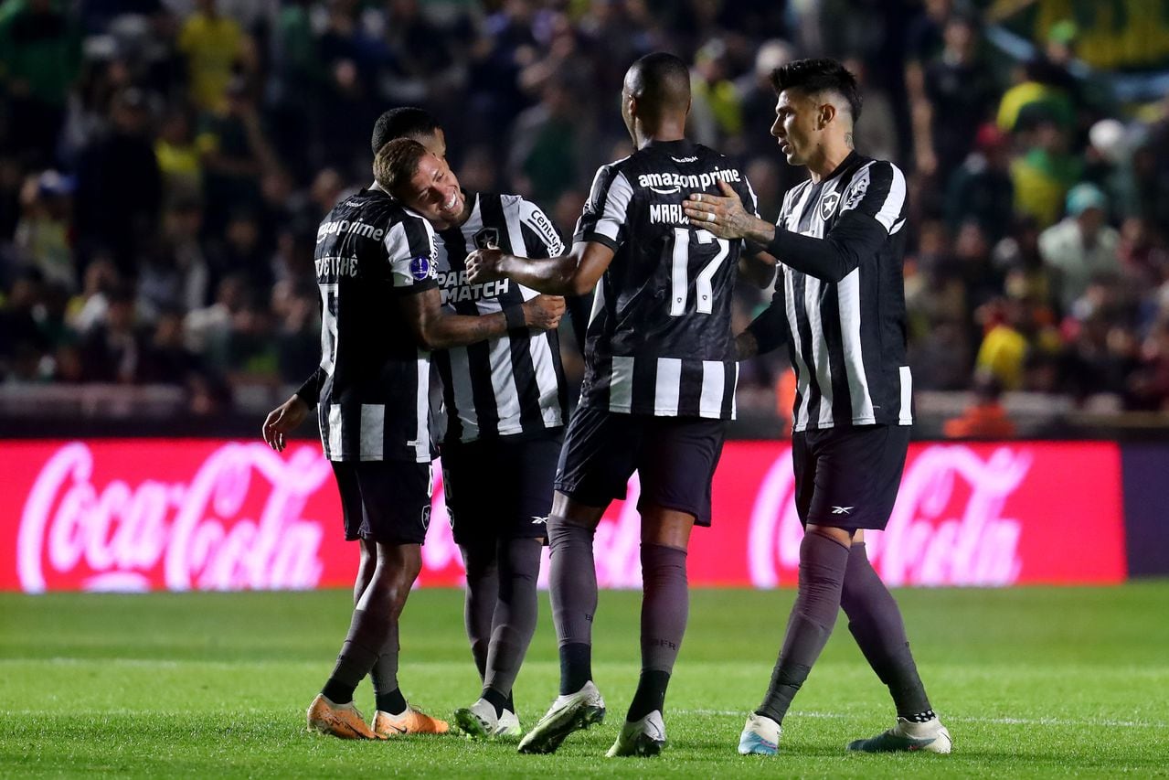 Botafogo v Defensa y Justicia - Copa CONMEBOL Sudamericana 2023