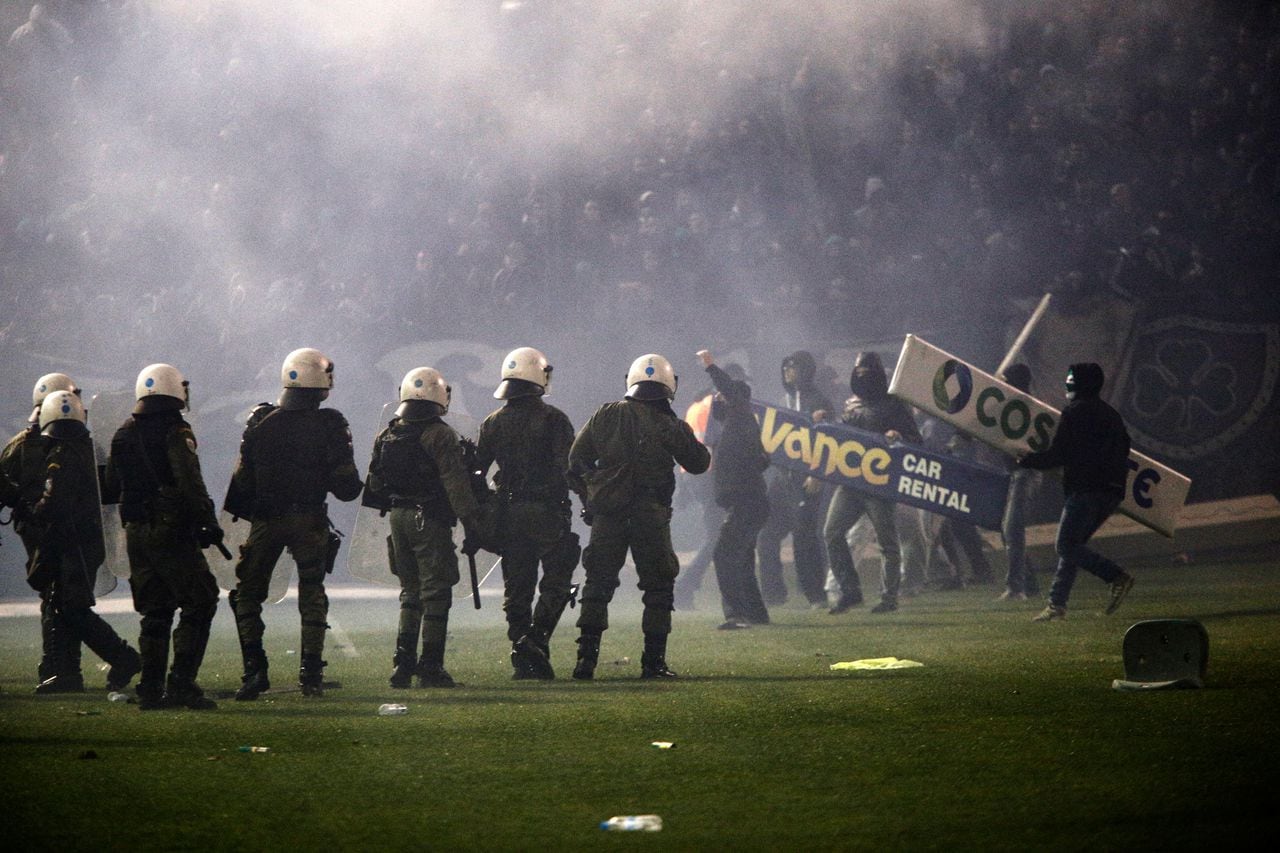 Ola de críticas en el fútbol de Grecia por presuntos casos de corrupción.