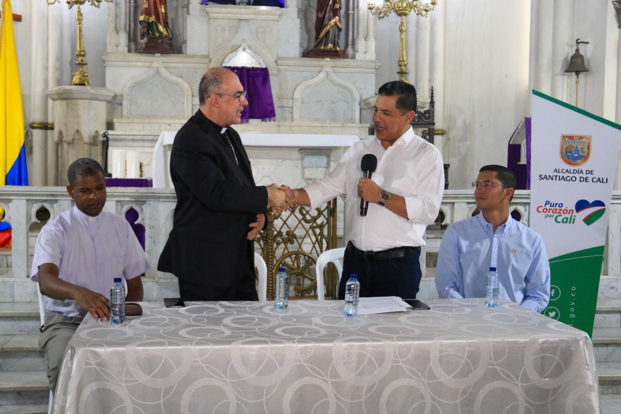 Alcaldía de Cali firma restauración de la iglesia La Ermita