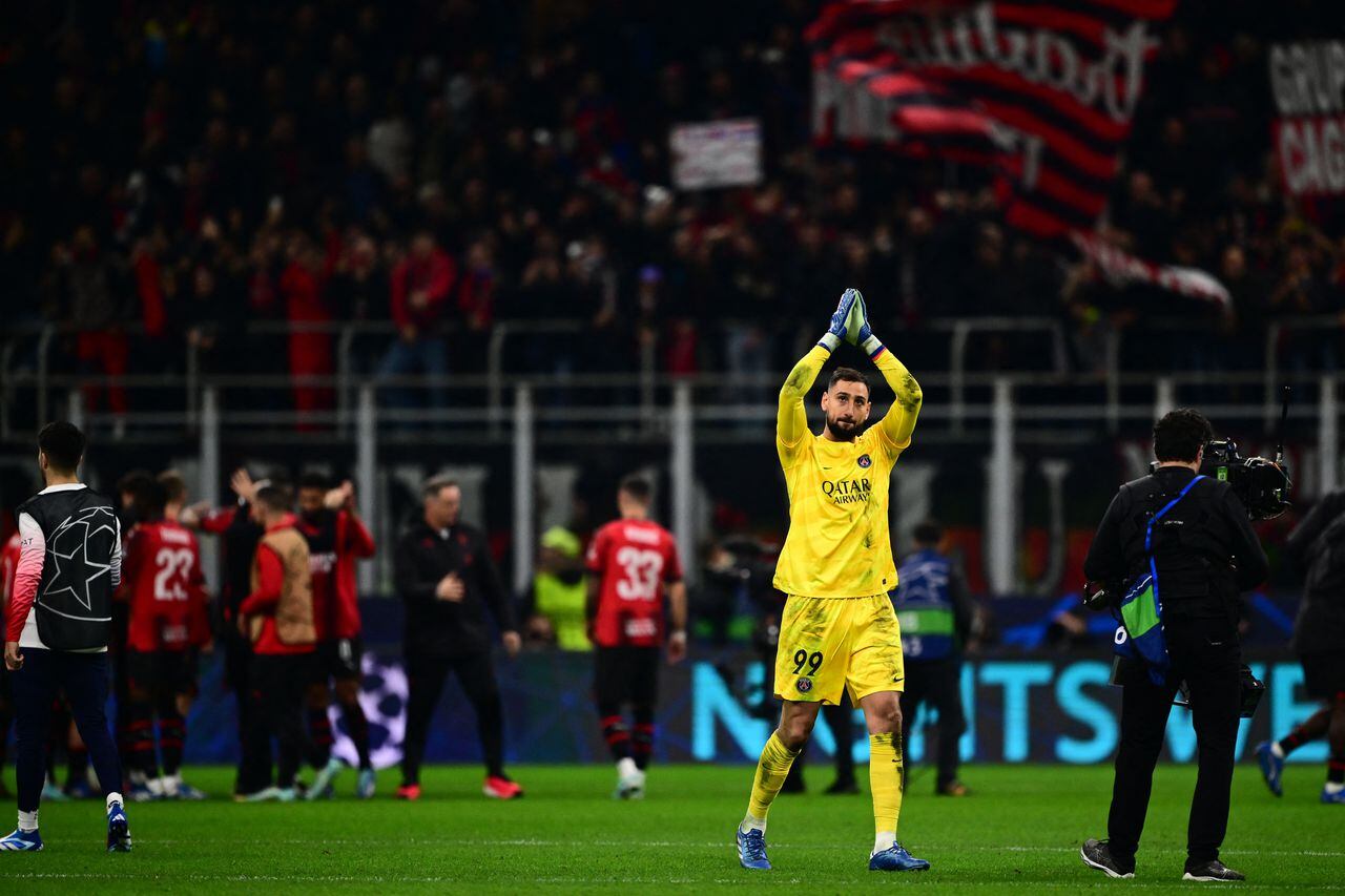 Donnarumma estuvo presente en la derrota del PSG contra su exequipo el AC Milán, por la cuarta fecha de la Champions League.