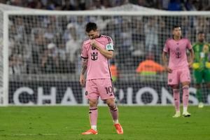 Messi volvió a ser titular después de superar su lesión