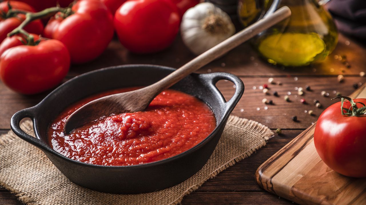 Se descubre cómo la salsa de tomate puede transformar las tareas de limpieza diaria.