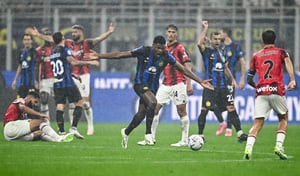 Inter se llevó el primer clásico de la nueva temporada ante el Milan