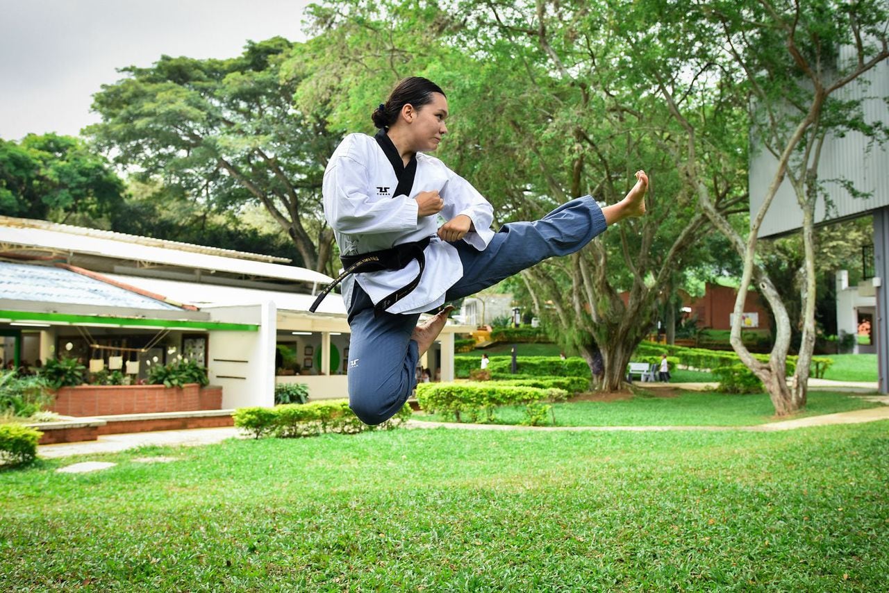 Amy Farfán Boada ganó el segundo puesto a nivel nacional de la copa Bogotá de taekwondo en modalidad poomsae, categoría junior.