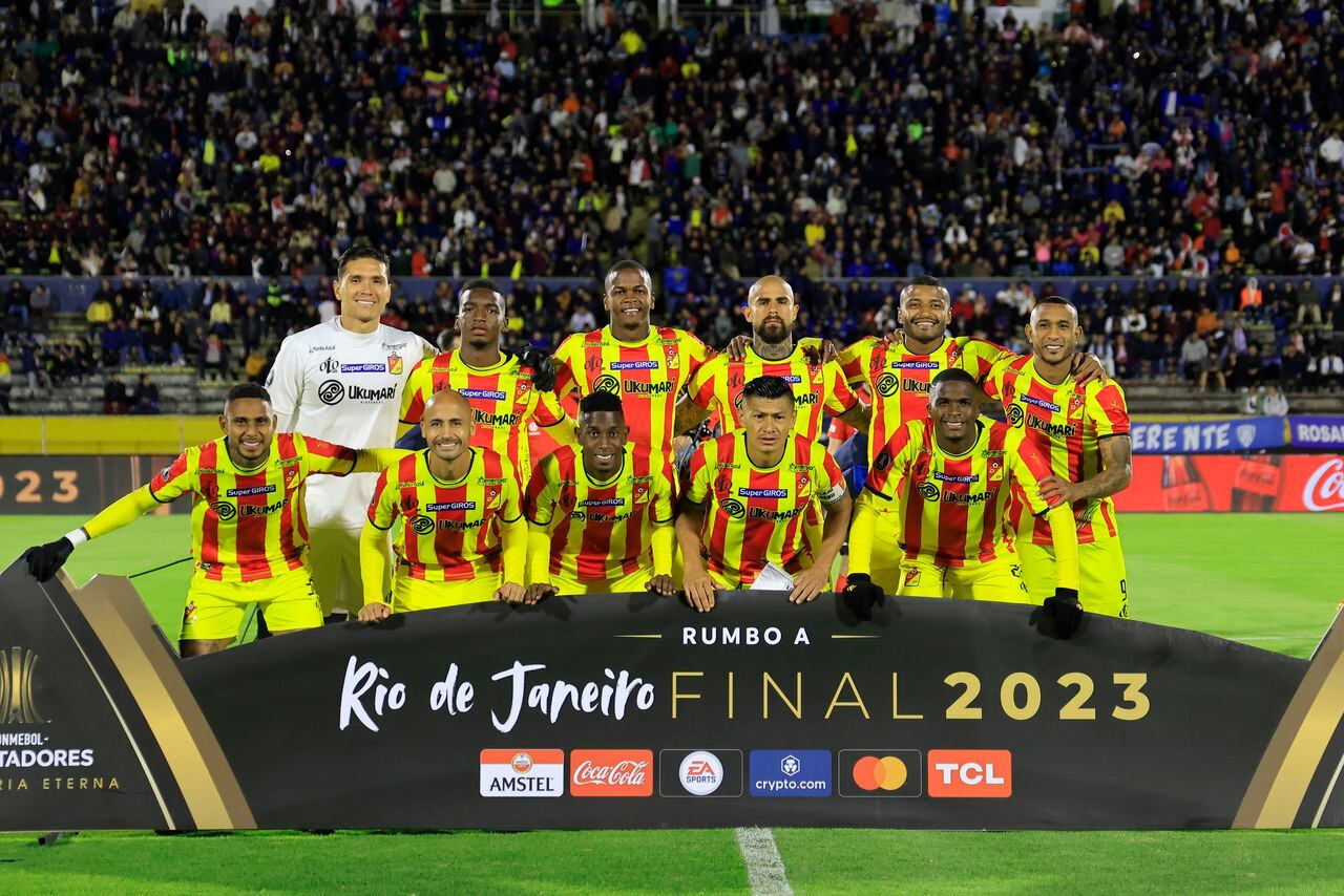 QUITO, ECUADOR - AUGUST 9:  Team of Deportivo Pereira during the Copa CONMEBOL Libertadores round of 16 second leg match between Independiente del Valle and Deportivo Pereira at Olimpico Atahualpa Stadium on August 9, 2023 in Quito, Ecuador. (Photo by Franklin Jacome/Getty Images)
