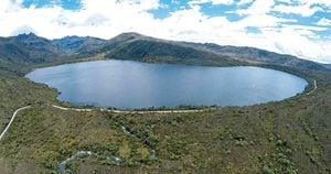 La laguna de Chingaza hace parte del Parque Nacional que lleva su mismo nombre y abastece al 80 por ciento de los habitantes de la capital. (Foto: Amaury Escobar)