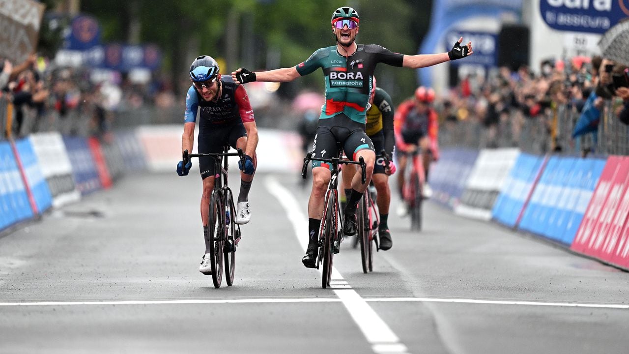 Imagen del alemán Nico Denz, al ganar la etapa 14 del Giro de Italia 2023.