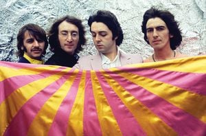 Los últimos miembros originales del grupo con vida son Paul McCartney y Ringo Starr.