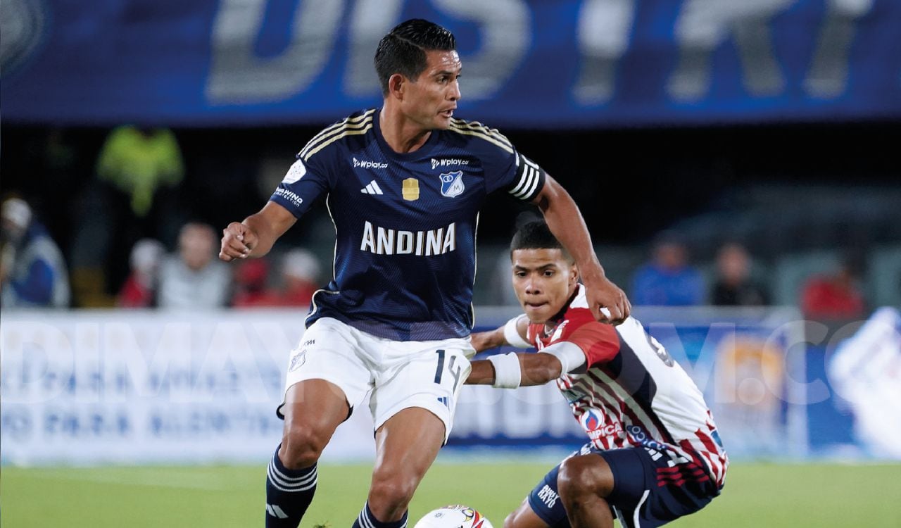 Macalister Silva sufrió dos duras patadas de jugadores de Junior en la final de la Superliga