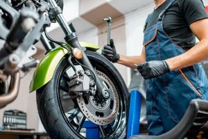 Descifrar los motivos detrás del rechazo en la tecnomecánica de las motocicletas es fundamental para garantizar su seguridad en las vías.