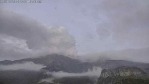 Se ha visualizado azufre saliendo del volcán Nevado del Ruiz. - Foto: Cortesía Servicio Geológico Colombiano