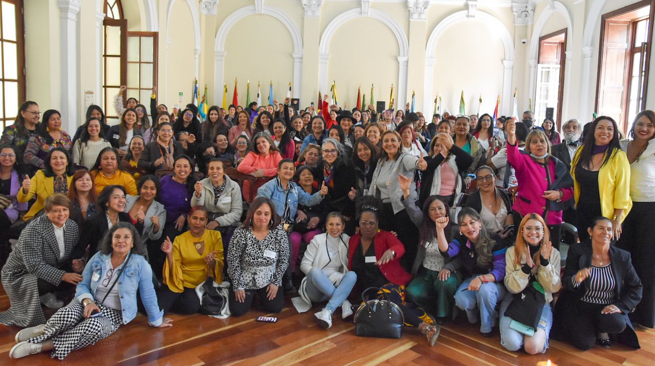 Más de 500 mujeres propusieron la creación del Ministerio de la Igualdad desde Comisión Legal para la Equidad de la Mujer.