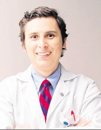 David Álvarez, médico y cirujano de la
Universidad Javeriana con especialización en Urología.